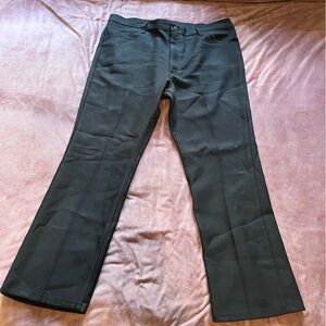 Wrangler Classic Bootcut Rancher Pants (Black) - Like New - Size 40x30
